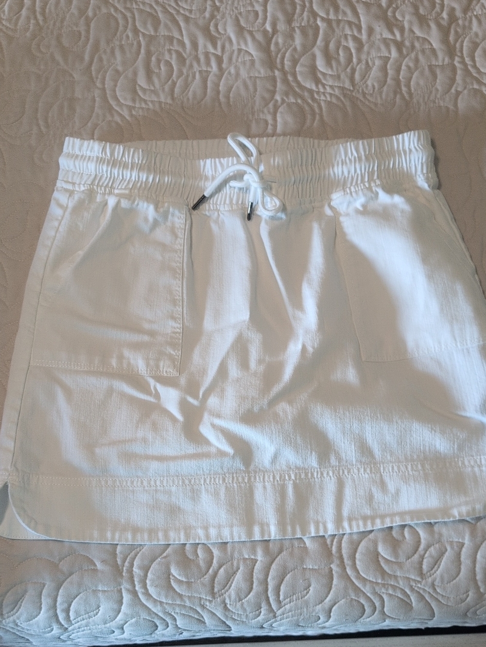 32 Degrees White Drawstring Skort with Front Pockets
